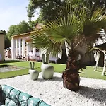 Villa Dans De Standing *