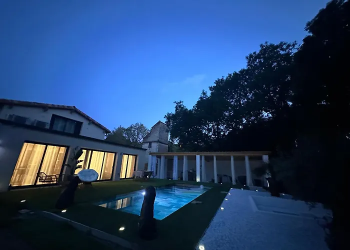 Dans De Standing Villa Montaigut-sur-Save