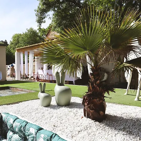 Villa Dans De Standing *