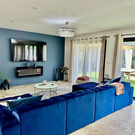 Dans De Standing Villa Montaigut-sur-Save