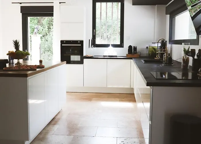 Dans De Standing Villa Montaigut-sur-Save