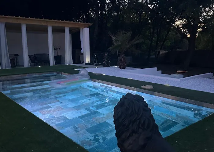 Villa Dans De Standing *